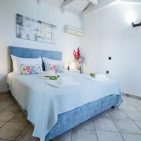 بيت للعطل Tonias - Thea House And Vrachos Attic اليكاناس